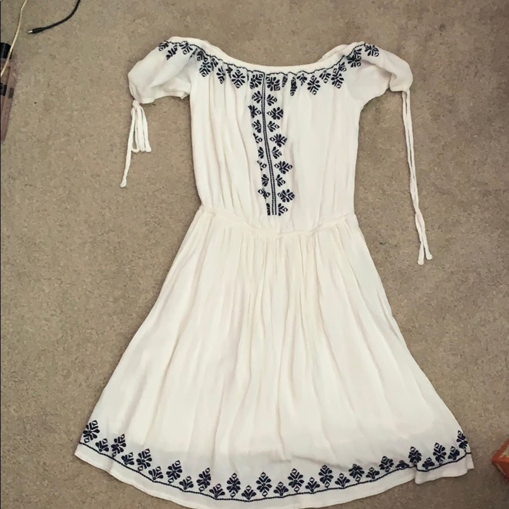 Hollister printed off the shoulder dress